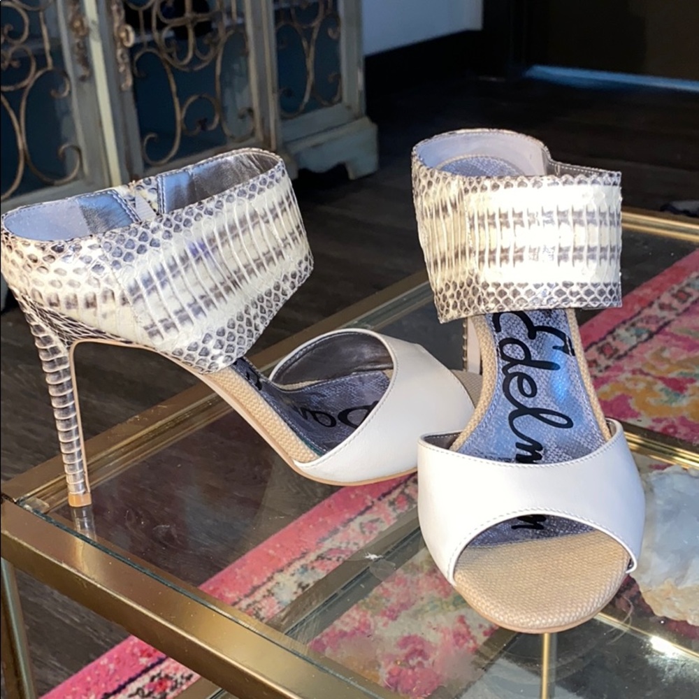 Sam Edelman white & snake skin heels- SZ 7